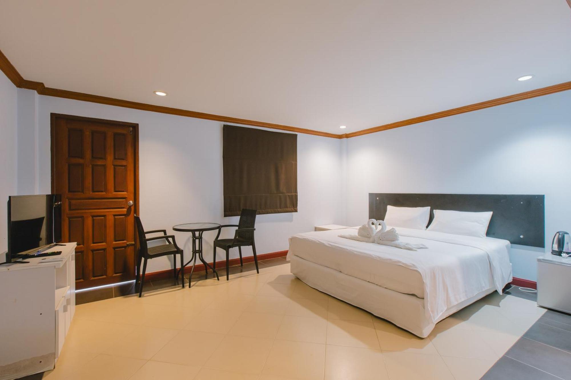 Sunstar Palace Patong 외부 사진
