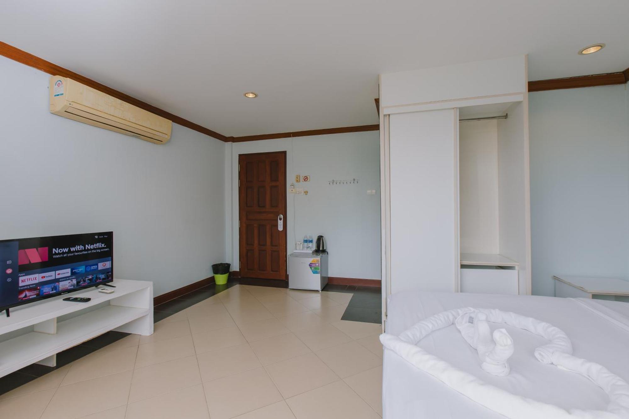 Sunstar Palace Patong 외부 사진