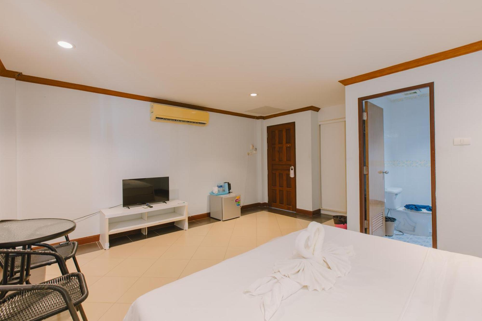 Sunstar Palace Patong 외부 사진